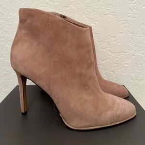 Vince Camuto Women's Tan Suede Ankle Boots